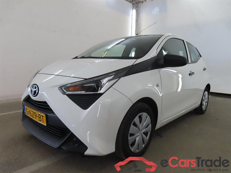 TOYOTA Aygo 1.0 VVT-i x-fun
