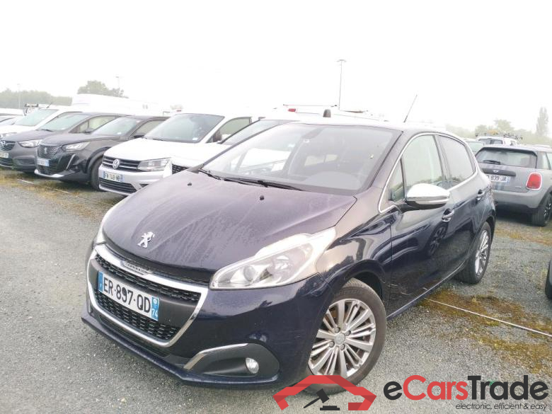 Peugeot 16 BlueHDi 100 Allure PEUGEOT 208  2015  5P  Berline 16 BlueHDi 100 Allure