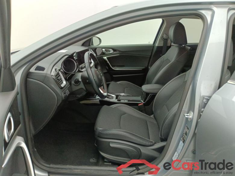 KIA XCeed 1.6 CRDi 136 MHEV DCT More 5d #6