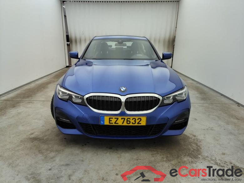 BMW 3 DIESEL - 2019 330 dxAS 265 AdBlue (EU6d-TEMP) 4d