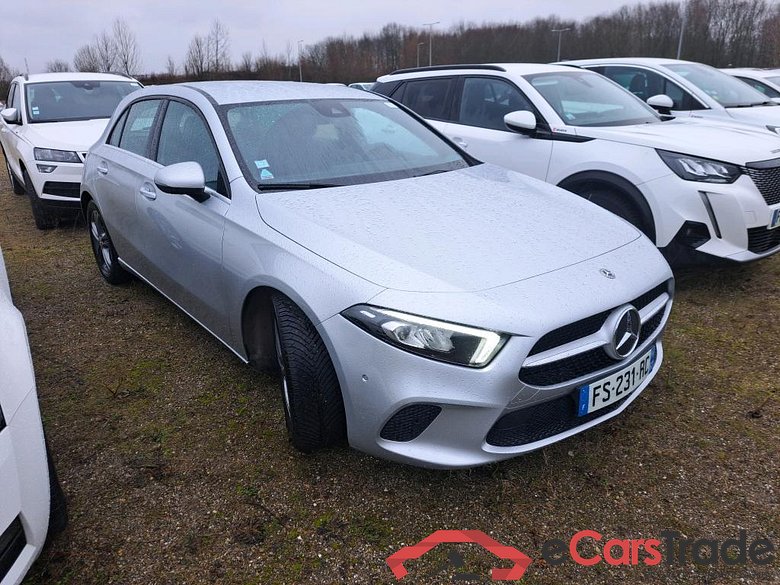 Mercedes A 180 d Business Line 7G-DCT MERCEDES-BENZ Classe A Compact / 2018 / 5P / Berline A 180 d Business Line 7G-DCT #4