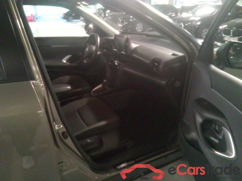 Yaris Cross 1,5 HEV 2WD Dynamic #5