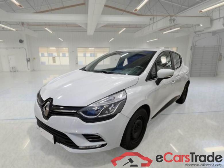 Renault 15ZENSTOCK1 RENAULT CLIO / 2016 / 5P / BERLINA 1.5 DCI 75CV ENERGY ZEN #1
