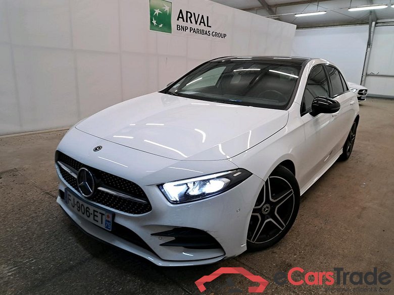 Mercedes A 200 AMG Line 7G-DCT MERCEDES-BENZ Classe A Compact / 2018 / 5P / Berline A 200 AMG Line 7G-DCT #1