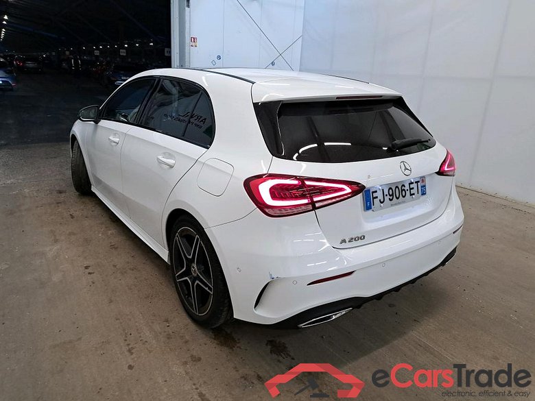 Mercedes A 200 AMG Line 7G-DCT MERCEDES-BENZ Classe A Compact / 2018 / 5P / Berline A 200 AMG Line 7G-DCT #2
