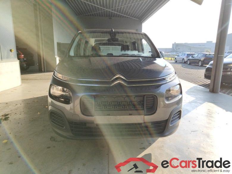 Citroën Berlingo Multispace 1.2 PureTech 110 MAN6 S&S Live M 5d #1
