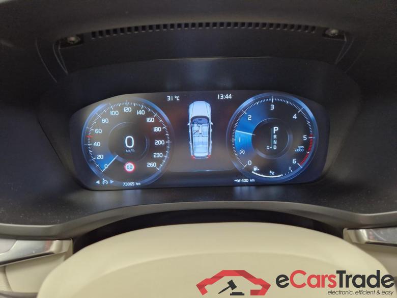 Volvo 2.0 D3 150CP Momentum AT8 2.0 D3 150CP Momentum AT8 #6