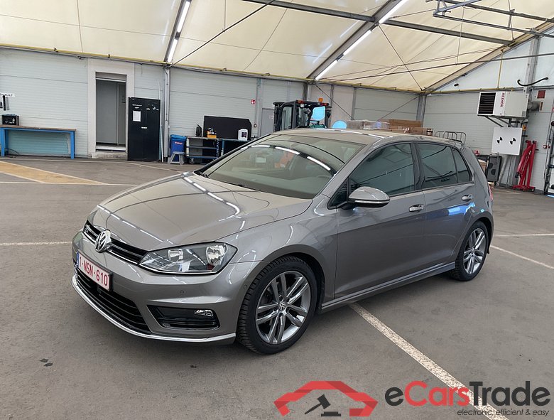 VOLKSWAGEN Golf VII Golf  Highline 1.4 TSI BlueMotion Technology 92 kW (125 ch) 6 vitesses manuel