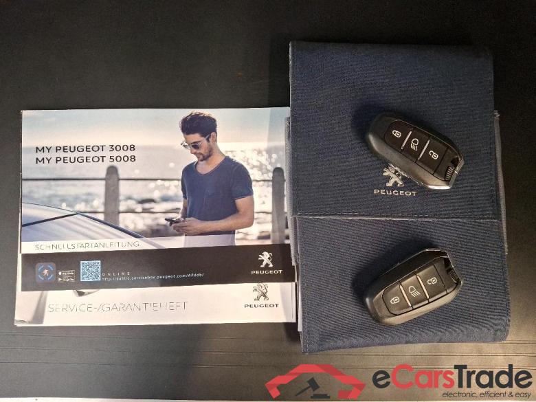 Peugeot 5008 '17 Peugeot 5008 BlueHDi 130 S&S Active 5d #4