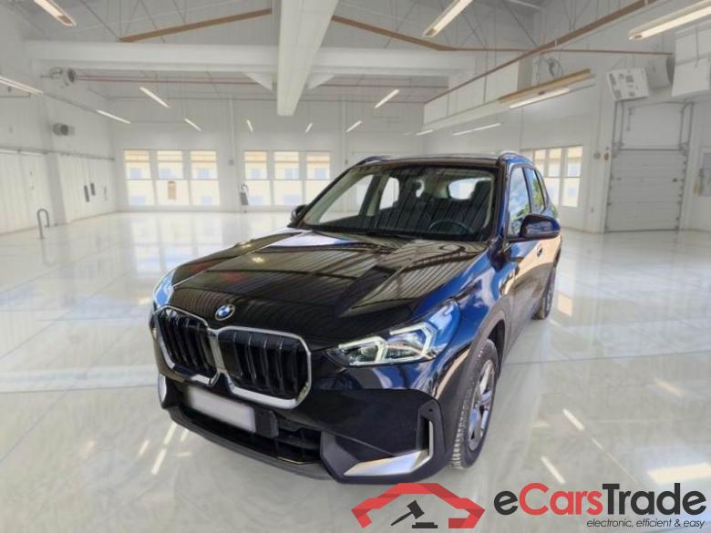 BMW 8 BMW X1 / 2022 / 5P / SUV SDRIVE 18D EDITION ESSENCE DCT #1