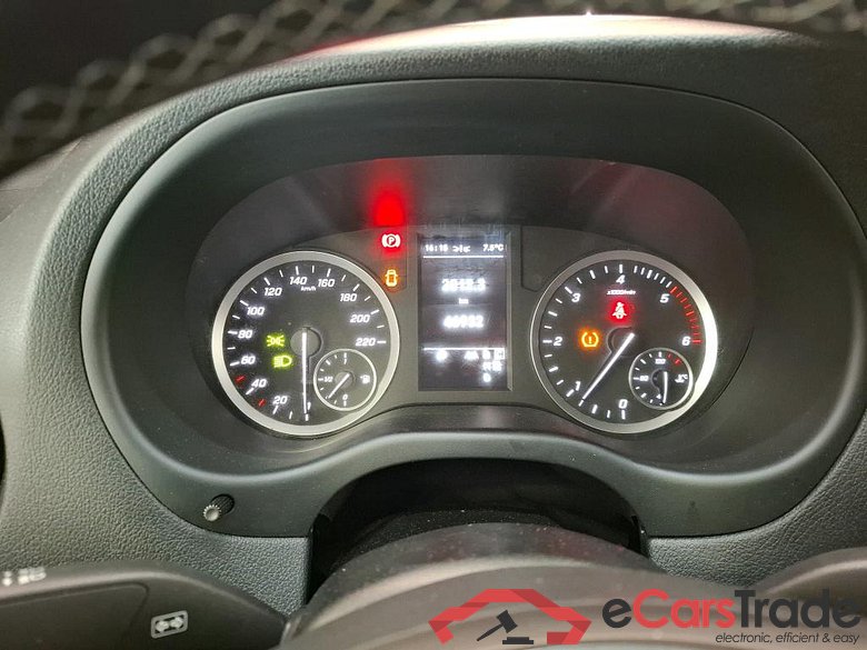 Mercedes 114 CDI Compact Pro MERCEDES-BENZ Vito Compact / 2020 / 4P / Fourgon tôlé 114 CDI Compact Pro #6