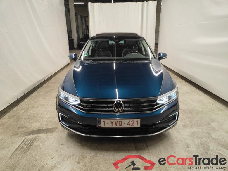 Volkswagen Passat 1.4 TSI GTE Business DSG 4d #1