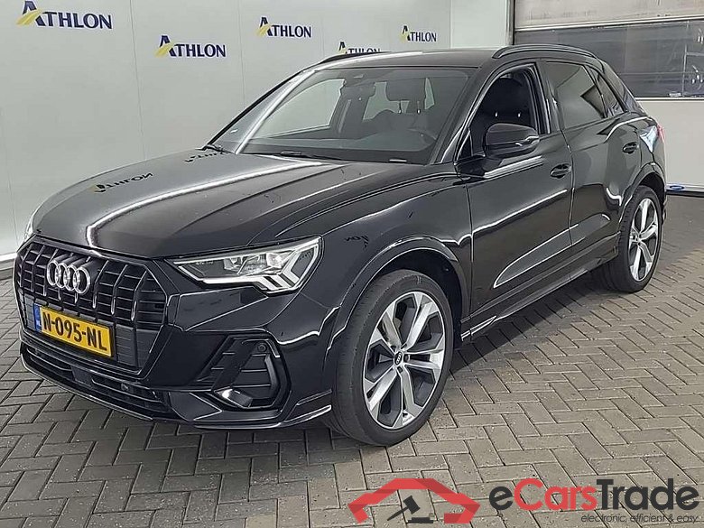 AUDI Q3 35 TFSI S tronic S edition 5D 110kW #1