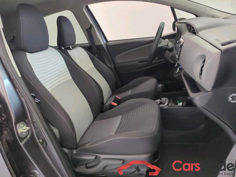 Toyota Yaris 5d 14-20 Toyota Yaris 1.5 Hybrid Dynamic Automaat 5d #3