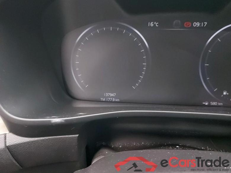 VOLVO - VOL XC40 D3 150PK Geartronic Inscription Business Line Towing Hook #5