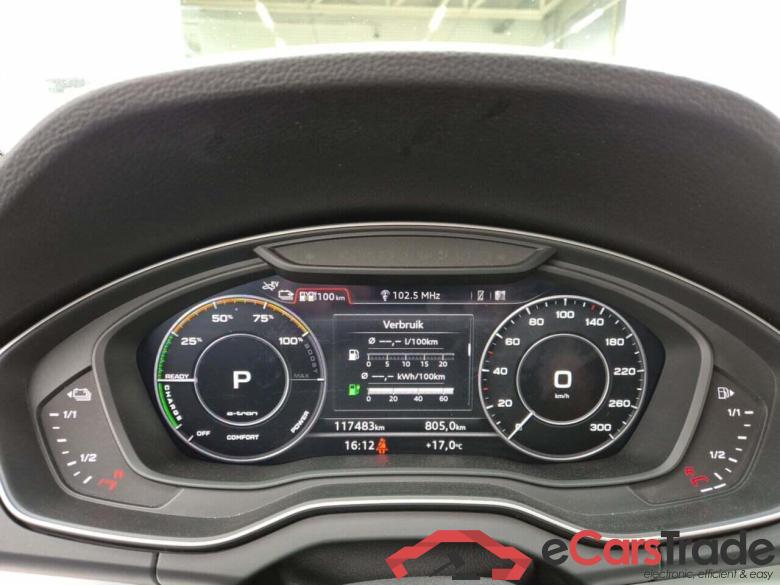 AUDI Q5 55 TFSIe Quattro Competition  #4