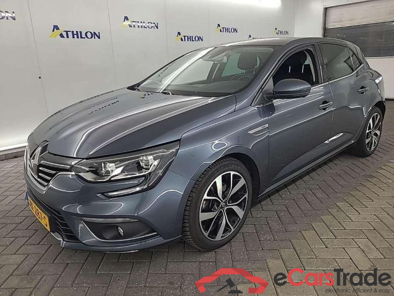 RENAULT MEGANE TCe 140 EDC Bose 5D 103kW