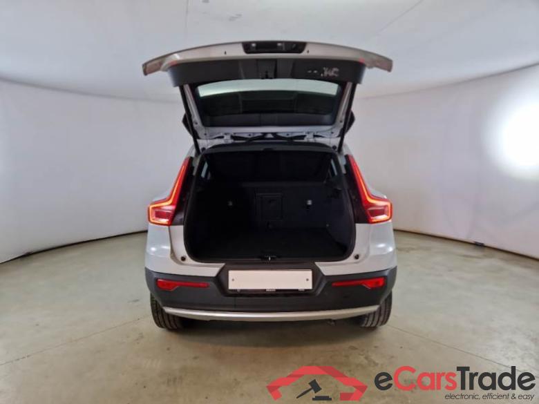 Volvo 228 VOLVO XC40 / 2017 / 5P / SUV T5 PLUG-IN HYBRID AUTO RECH INSCRIP EXPR #5