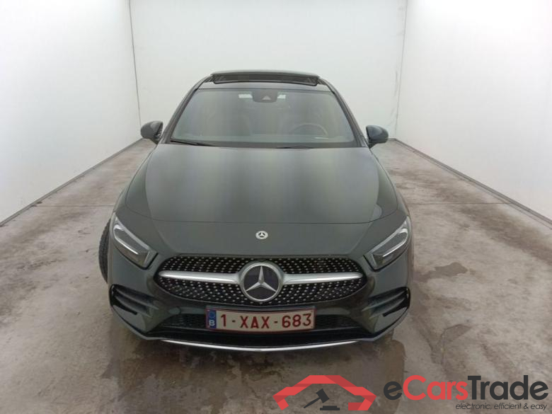 Mercedes-Benz A-Klasse Limousine A 180 d DCT Launch Edition 4d