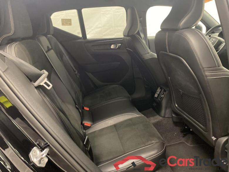 VOLVO XC40 1.5 T5 RECHARGE GEARTRONIC R-DESIGN Tech & Park Assist #6