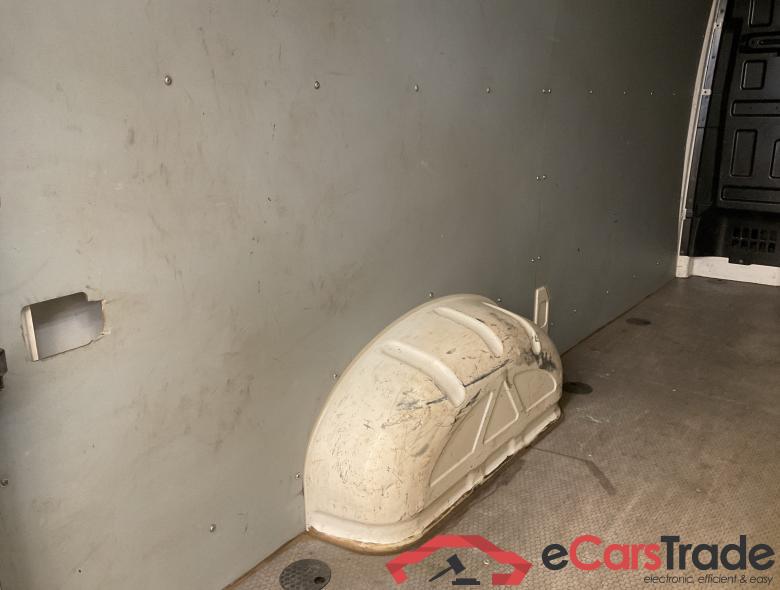 VOLKSWAGEN Crafter 35 Fourgon Mwb Crafter 35 Fourgon L3H2 2,0 l TDI EU6 SCR FWD BMT 140ch (103KW) Boîte 6 vitesses mécanique #3