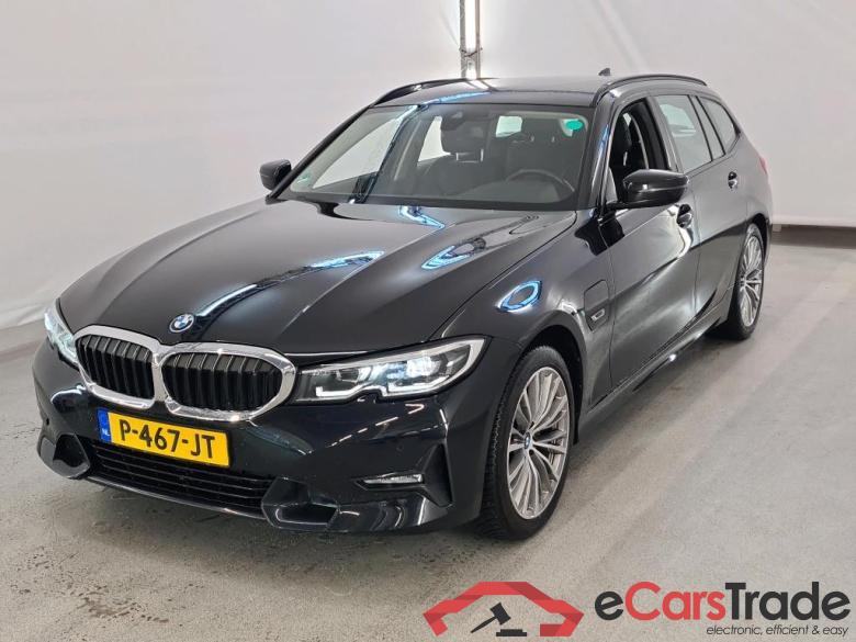 BMW 3 Serie T '18 BMW 3 Serie Touring 320e Business Edition Plus 5d #1