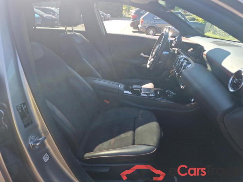 MERCEDES - MER A BERLINE 180 d 116PK DCT Launch Edition AMG Line & Heated Seats & Pano Roof #3