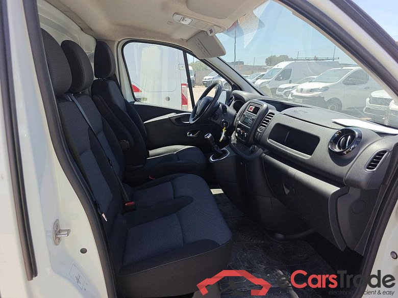 Renault Furgón 27 L1H1 Energy BluedCi 88 kW RENAULT Trafic / 2019 / 4P / furgón Furgón 27 L1H1 Energy BluedCi 88 kW  Isotermo + Equipo de frio #6