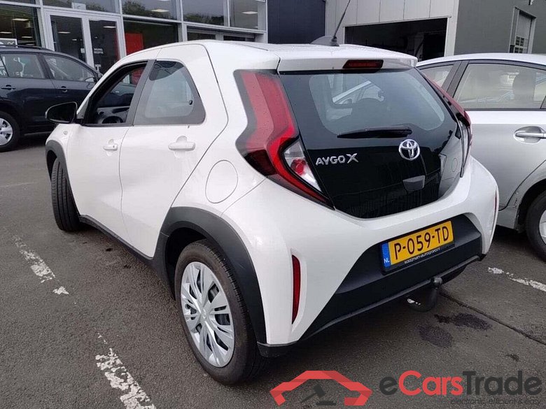 TOYOTA Aygo X 1.0 VVT-i MT Play #3