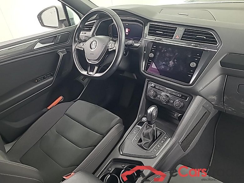 VOLKSWAGEN Tiguan Allspace 2.0 TDI DSG Highline Business R 5D 110kW #6