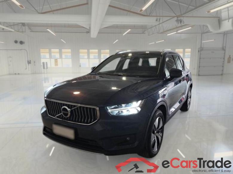 Volvo 235 VOLVO XC40 / 2017 / 5P / SUV T4 PLUG-IN HYBRID AUTO RECH INSCRIP EXPR #1