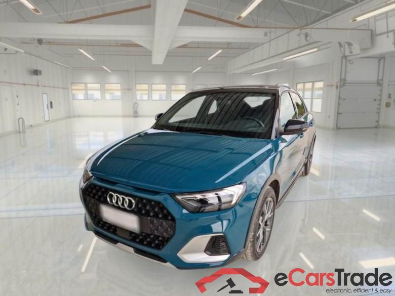 Audi 11 AUDI A1 CITYCARVER / 2018 / 5P / BERLINA 35TSI S TRONIC CITYCARVER ADMIRED #1
