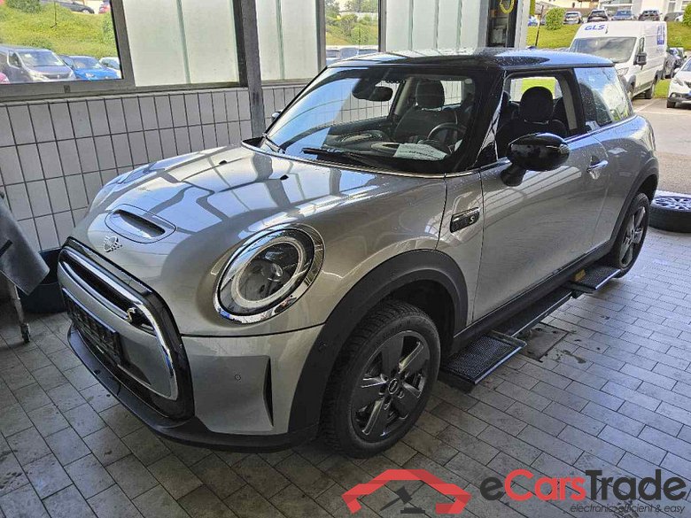 MINI Mini 3-trg. (F56)(2013->) DE - LimS3 SE, Cooper SE Classic Trim, (Facelift 2) 2021 - 2024 #1