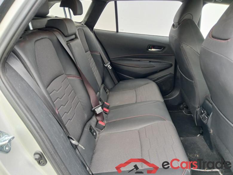 Toyota 2.0 180H ADVANCE E-CVT TOURING SPORT TOYOTA Corolla / 2019 / 5P / familiar 2.0 180H ADVANCE E-CVT TOURING SPORT ## CMO 03/06 - KILOMETRAJE REAL APROXIMADO 40.000KMTS #6