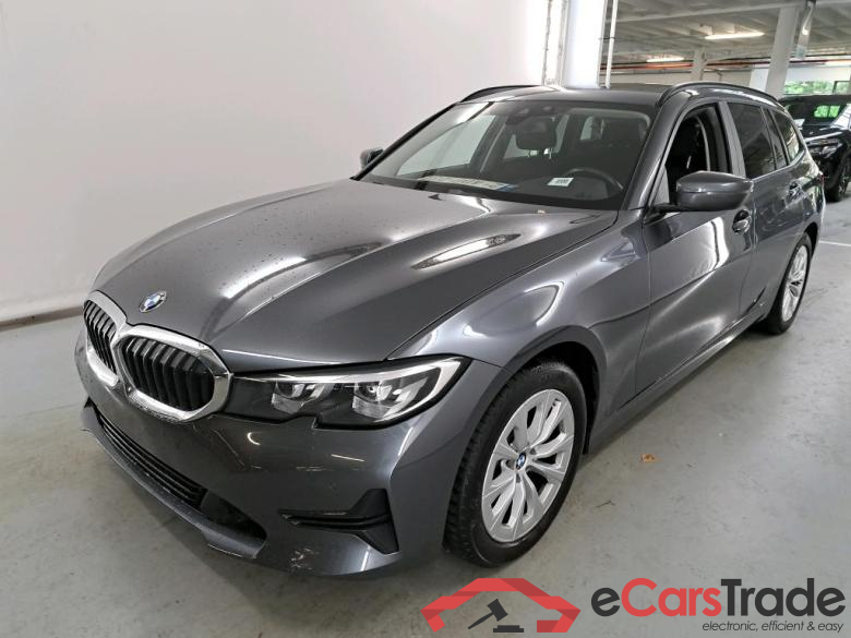 BMW 3 SERIES TOURING 2.0 318D (100KW) TOURING Model Advantage Business Storage