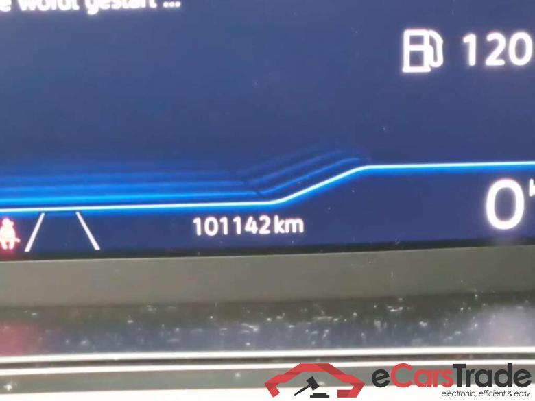 VOLKSWAGEN T-Roc 1.5 TSI Life Business DSG #4