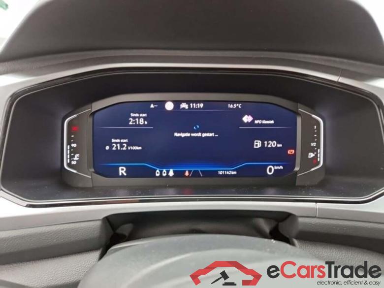 VOLKSWAGEN T-Roc 1.5 TSI Life Business DSG #5