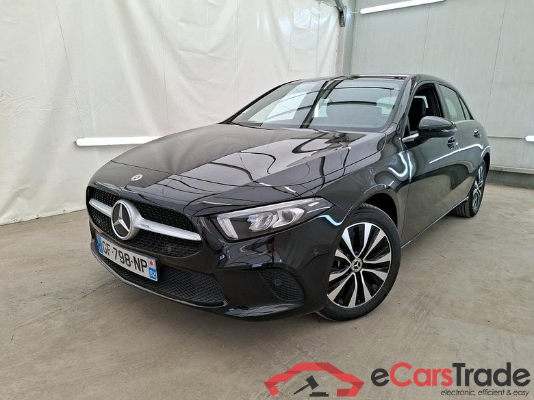 Mercedes A 250 e Business Line 8G-DCT MERCEDES-BENZ Classe A Compact / 2018 / 5P / Berline A 250 e Business Line 8G-DCT