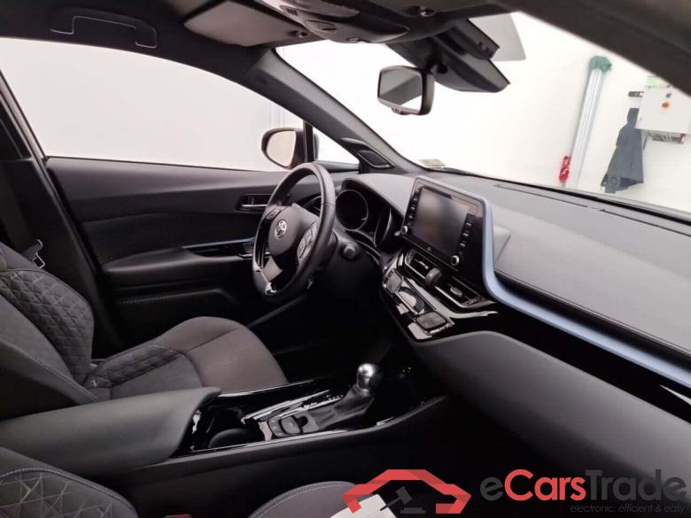 TOYOTA C-HR 2.0 Hybrid First Edition CVT #3