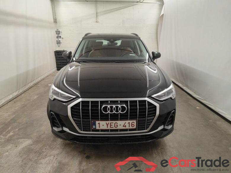 Audi Q3 35 TDI S tronic S line Business Edition 5d