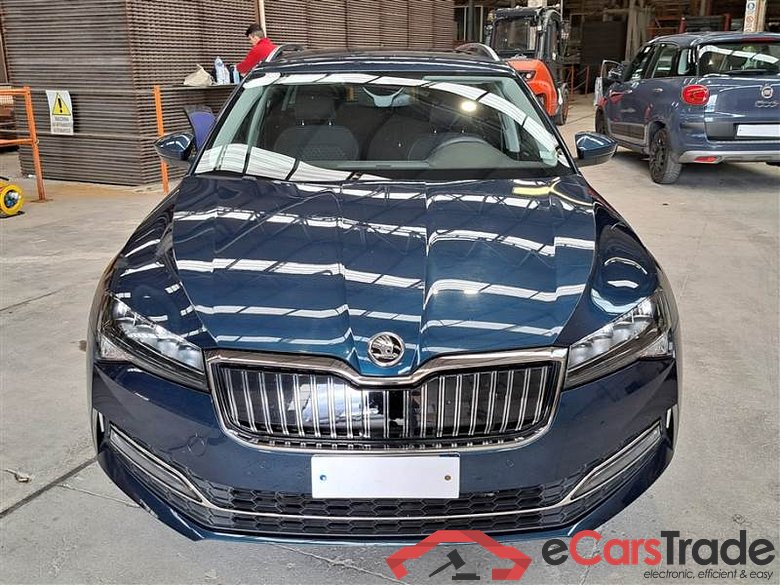 Skoda 23 SKODA SUPERB WAGON / 2019 / 5P / STATION WAGON 1.4 TSI PLUG-IN HYBRYD EXECUTIVE DSG #6