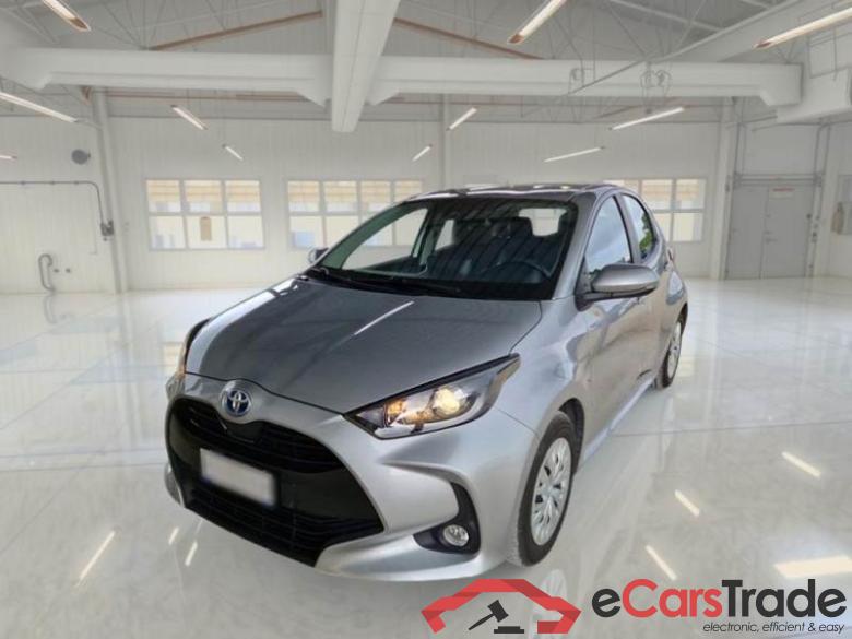 Toyota 32 TOYOTA YARIS / 2020 / 5P / BERLINA HYBRID BUSINESS MY22 #1