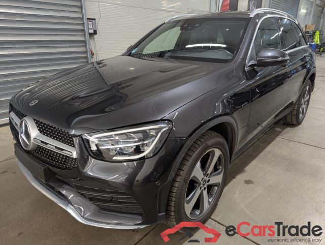 Mercedes GLC ´15 GLC -Klasse GLC 300 e 4Matic (253.953)AMG 2.0 AMG Line 235KW AT9 E6d #1