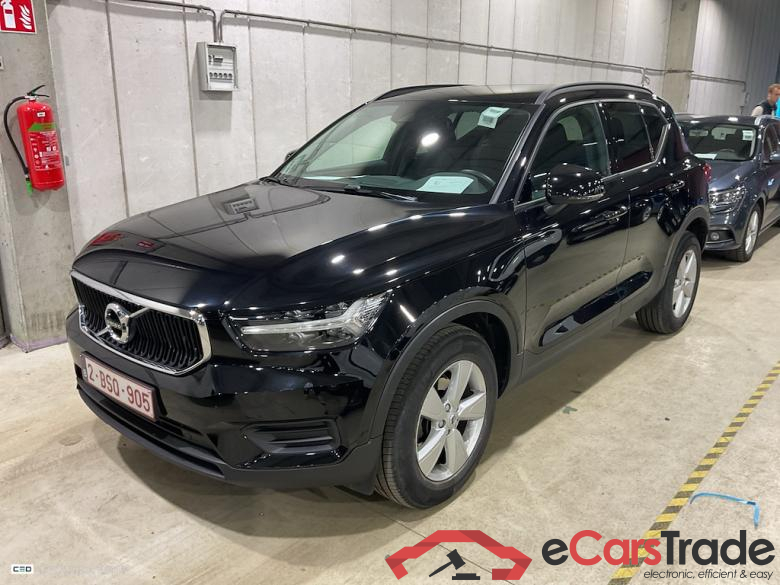 VOLVO XC40 1.5 T2 MOMENTUM CORE AUTO