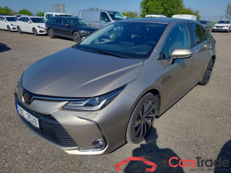 Toyota  Corolla  (E18)(06.2013) Corolla 1.5�Dyn.Com.St.Tech 4d