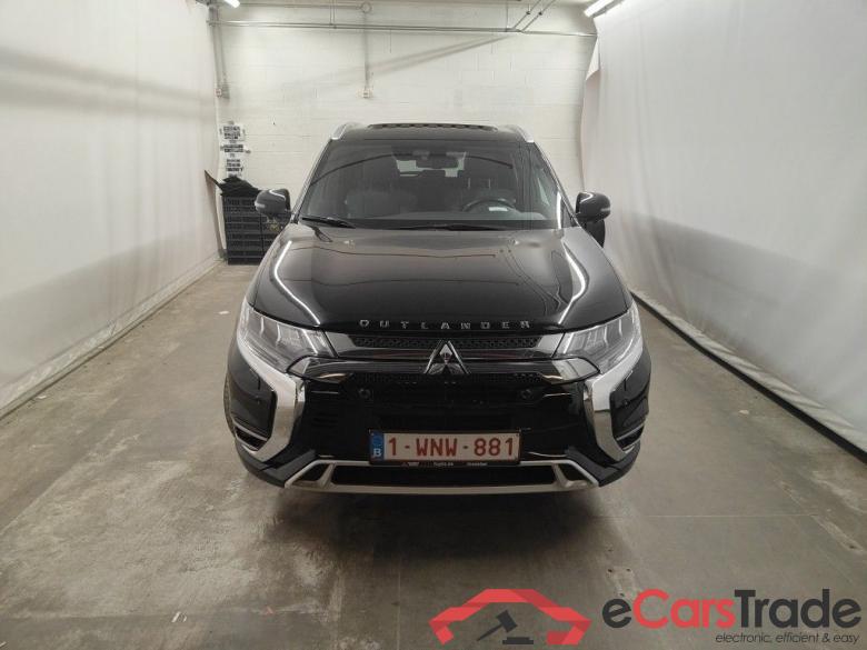 Mitsubishi Outlander 2.4 PHEV 4WD Instyle SDA AT 5d