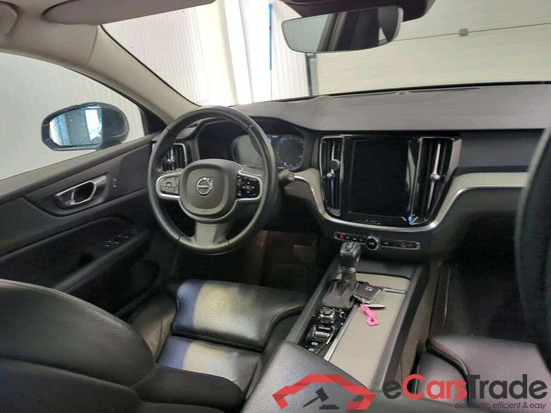 VOLVO V60 2.0 D4 Inscription #3