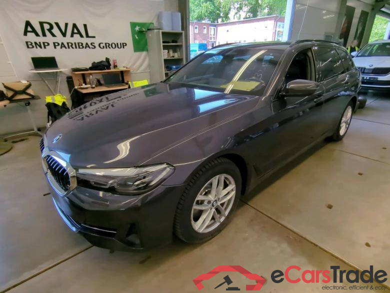 BMW 5-Serie Touring ´16 Baureihe 5 Touring 520 d xDrive 2.0 140KW E6d