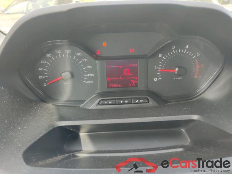 Peugeot Pro Standard 600kg BlueHDi 73kW PEUGEOT Partner / 2018 / 3P / furgón derivado de turismo Pro Standard 600kg BlueHDi 73kW #4