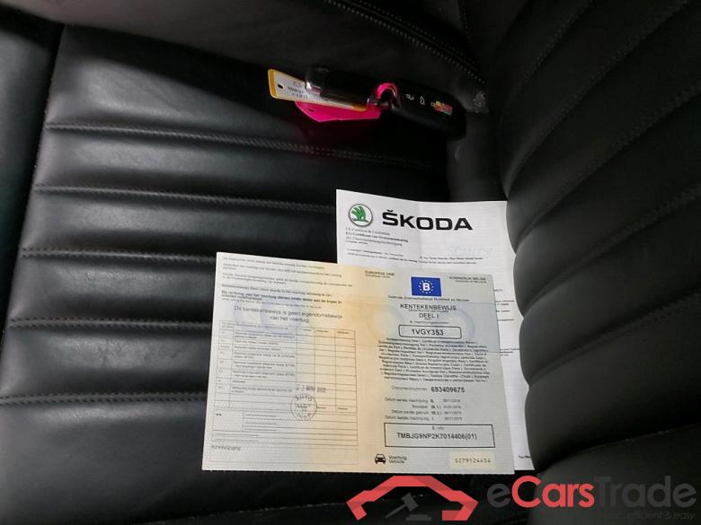 SKODA - SKO SUPERB COMBI CRTDI 120PK DSG7 Style Pack Corporate Plus & Premium & Pano Roof & Removable Trailer Hook #4